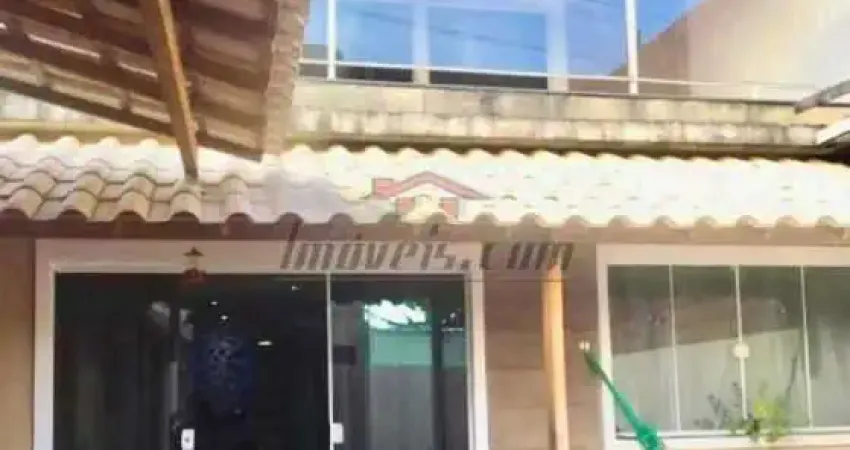 Casa em condomínio fechado com 3 quartos à venda na Rua Professor Santos Moreira, 22, Camorim, Rio de Janeiro