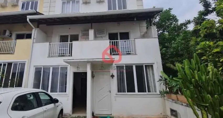 Casa em condomínio fechado com 4 quartos à venda na Estrada do Cafundá, 3075, Taquara, Rio de Janeiro