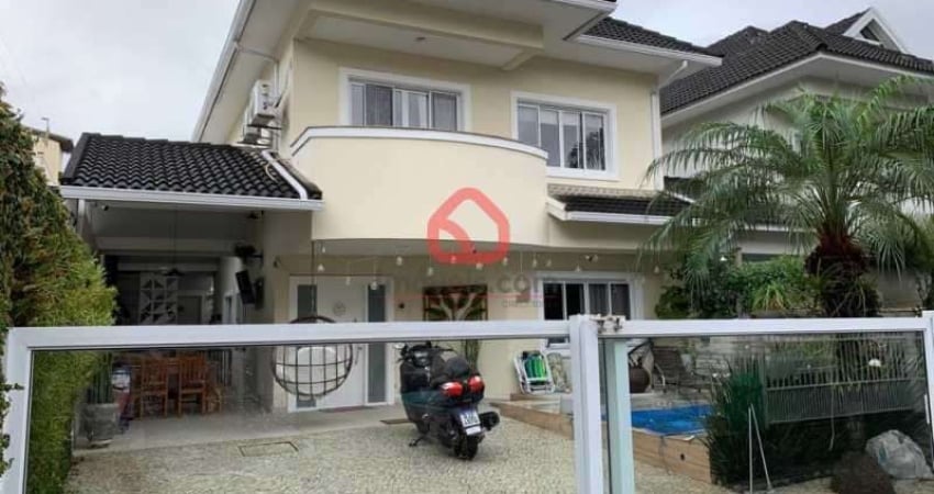 Casa em condomínio fechado com 4 quartos à venda na Rua Elisio de Araújo, 220, Vargem Pequena, Rio de Janeiro