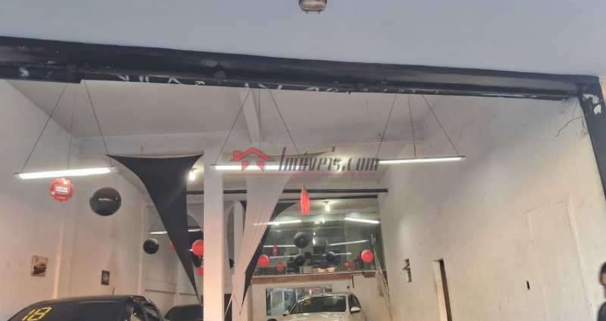 Sala comercial com 6 salas à venda na Rua Cândido Benício, 100, Campinho, Rio de Janeiro