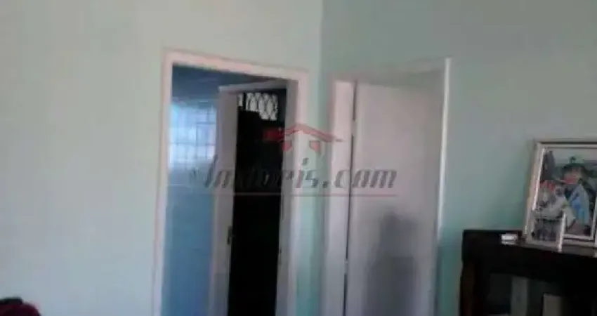 Casa com 2 quartos à venda na Estrada do Cafundá, 550, Tanque, Rio de Janeiro