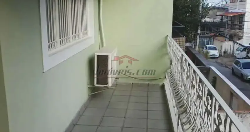 Casa em condomínio fechado com 2 quartos à venda na Rua das Rosas, 859, Vila Valqueire, Rio de Janeiro