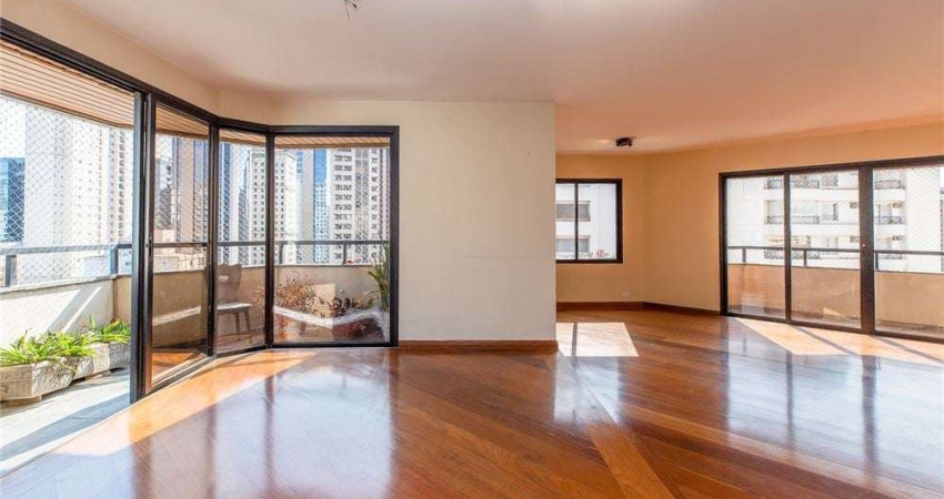 Apartamento com 1 quarto, 204m², à venda em São Paulo, Itaim Bibi