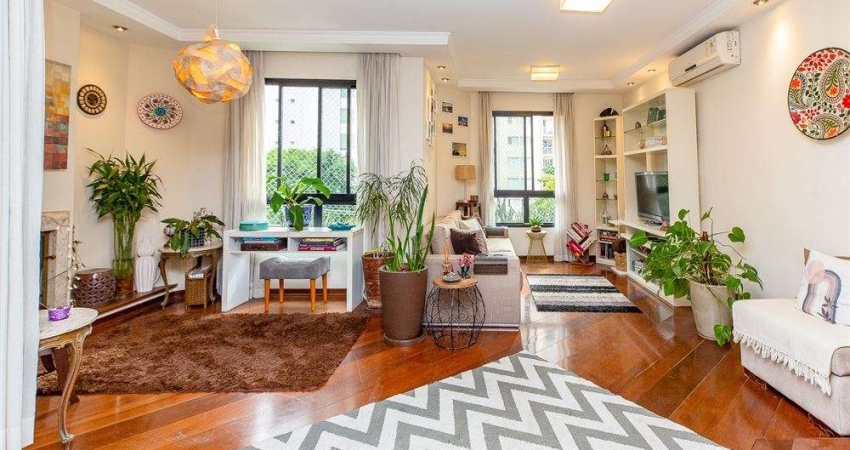 Apartamento com 4 quartos, 190m², à venda em São Paulo, Moema