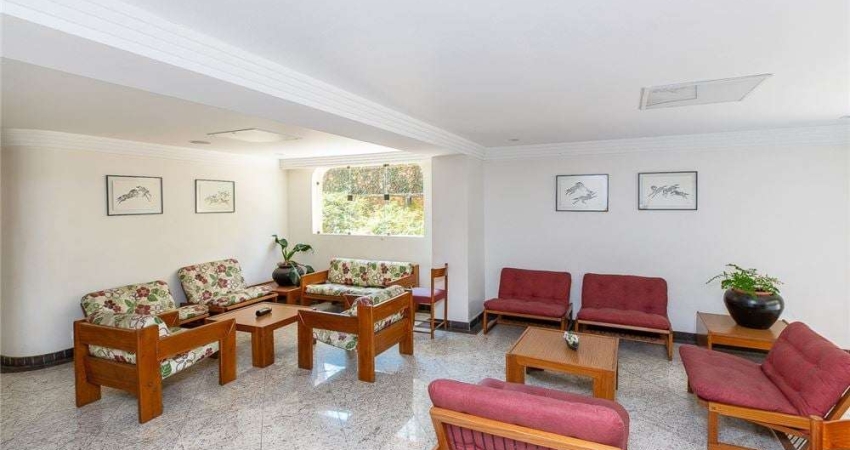 Apartamento com 3 quartos, 210m², à venda em São Paulo, Moema
