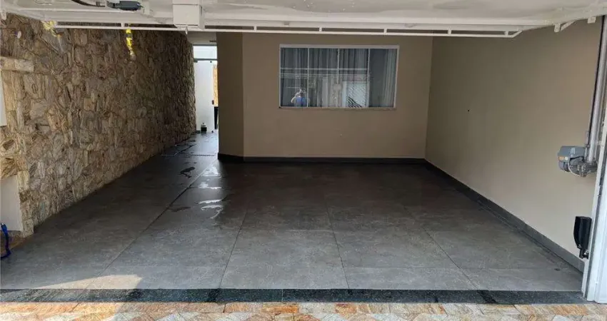 Casa com 4 quartos, 258m², à venda em São Paulo, Itaquera