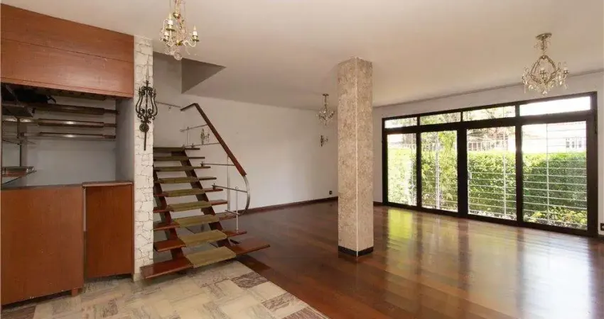 Casa com 4 quartos, 256m², à venda em São Paulo, Planalto Paulista