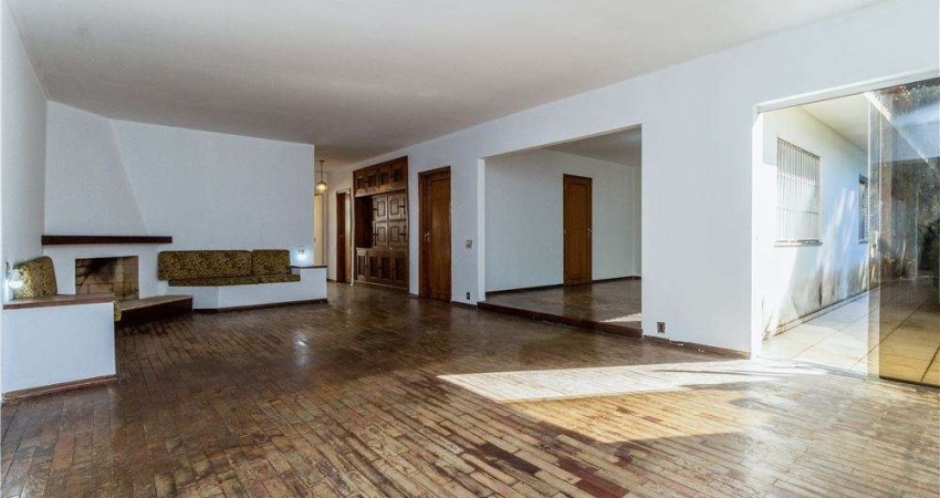 Casa com 4 quartos, 218,86m², à venda em São Paulo, Jardim Leonor
