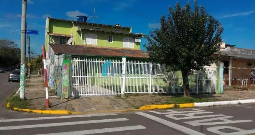 Casa com 3 quartos à venda no Guajuviras, Canoas 