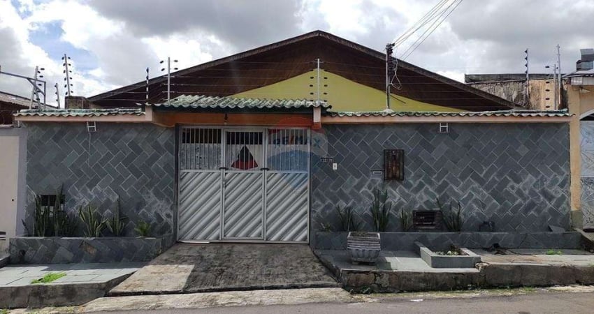 Casa Térrea Ampla e Bem Conservada no Conjunto Belvedere – Bairro Planalto