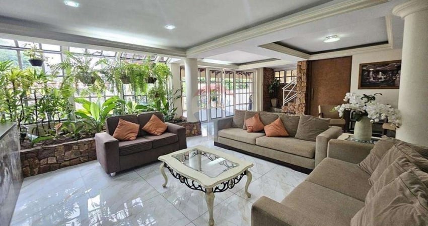 Casa Duplex amplo com 5 suítes, Piscina No Cj Morada do Sol