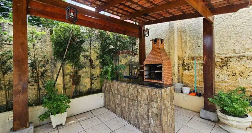 Casa duplex ampla com 5 suítes, piscina, placa de energia solar no cj morada do sol