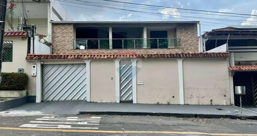 Casa duplex com 4 suítes em excelente localização semi-mobiliada