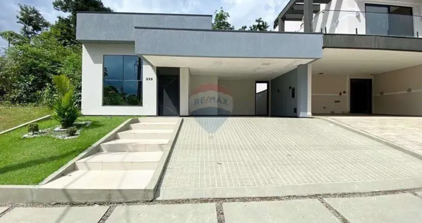 Casa Térrea de Alto Padrão com 3 suítes no Condomínio Morada dos Pássaros, Ponta Negra, Manaus - AM