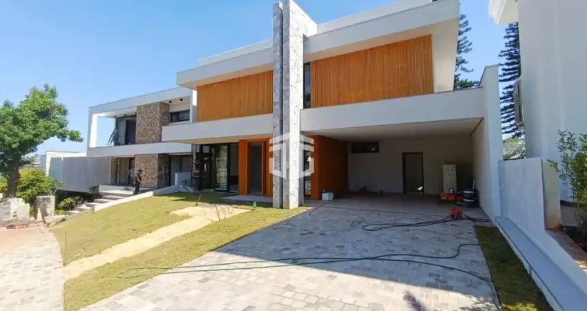 Casa à venda no condomínio horizon clube residencial, em estância velha!