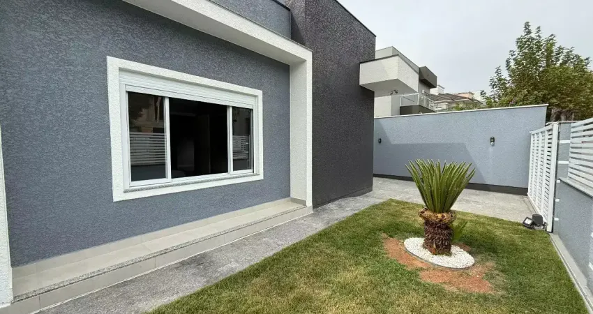 Excelente casa alto padrão no bairro pedra branca a poucos minutos do passeio pedra branca.