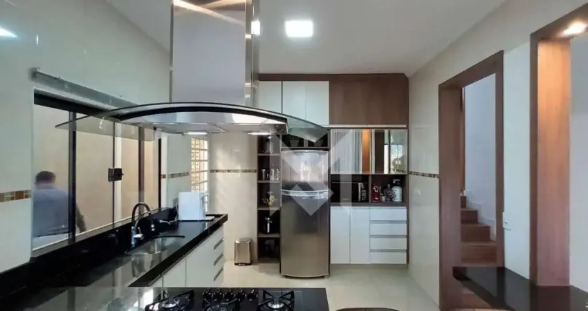 Casa com 3 dormitórios à venda, 210 m² por r$ 990.000,00 - jardim vitória - poços de caldas/mg