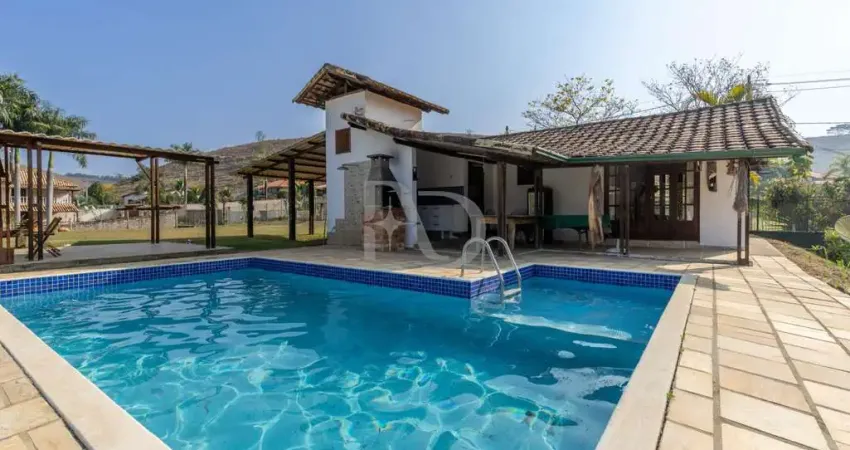 Granja para venda em juiz de fora, salvaterra, 2 dormitórios, 2 banheiros, 2 vagas