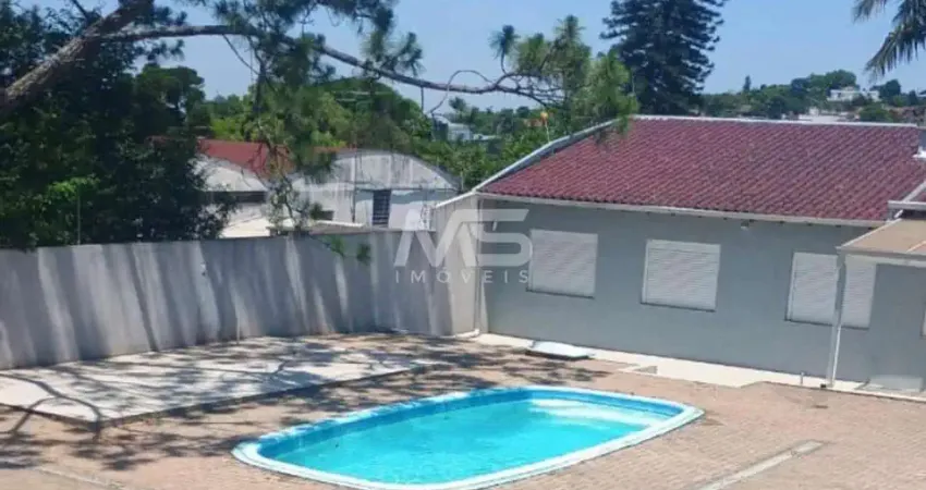 Casa à venda 2 dormitórios 1 suíte c/ closet , piscina ao lado da feevale