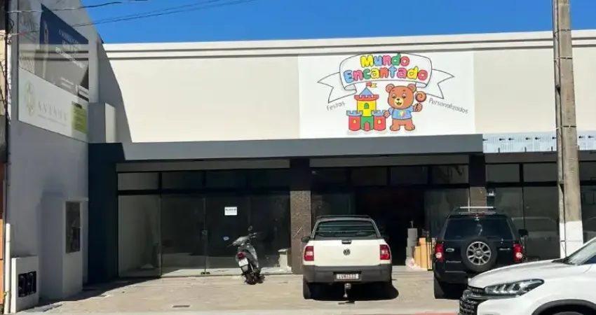 Sala comercial nova no centro de sombrio para locação!! oportunidade