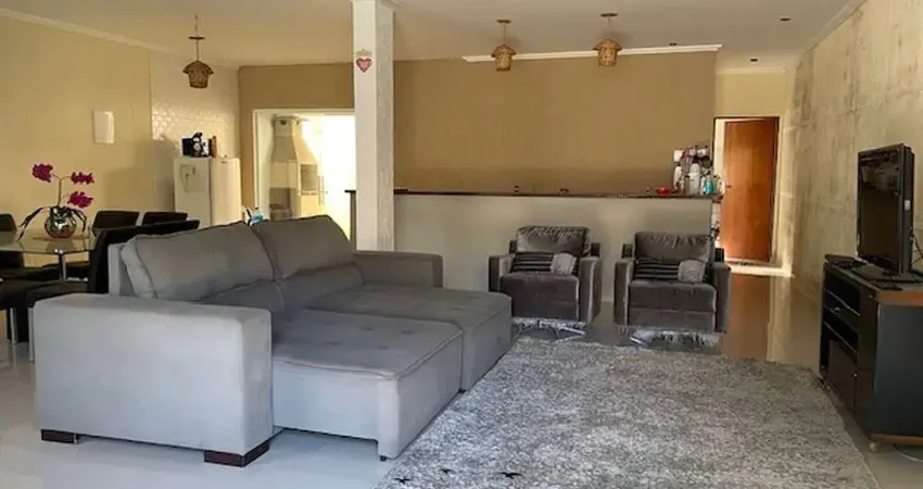 Casa com 2 quartos à venda no Massaguaçu, Caraguatatuba 