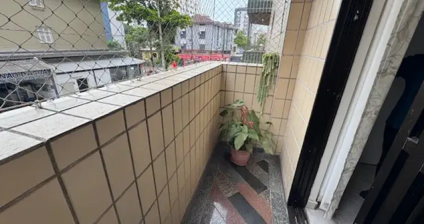 Apartamento dois dormitórios frente com garagem demarcada