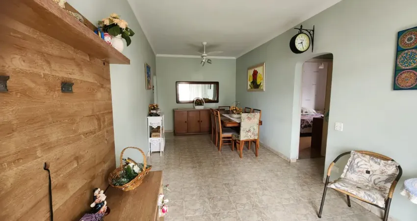 Apartamento uma quadra da praia com dois dormitórios no boqueirão