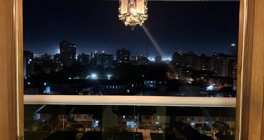 Cobertura clássica duplex com piscina na ponta da praia em santos