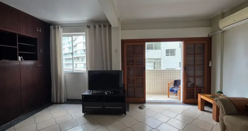 Apartamento para locação no josé menino com vista lateral pro marra