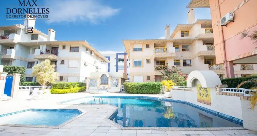 Linda cobertura em ótima posição solar à 300 metros da praia dos ingleses