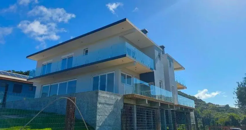 Casa com 3 dormitórios à venda, 239 m² por r$ 2.100.000,00 - village - garopaba/sc