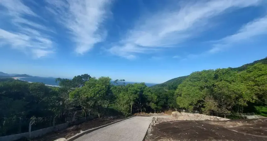 Terreno à venda na Praia da Gamboa, Garopaba