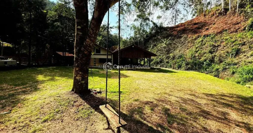 Terreno à venda na Rua Otaviano Rosa, 300, São João, Brusque