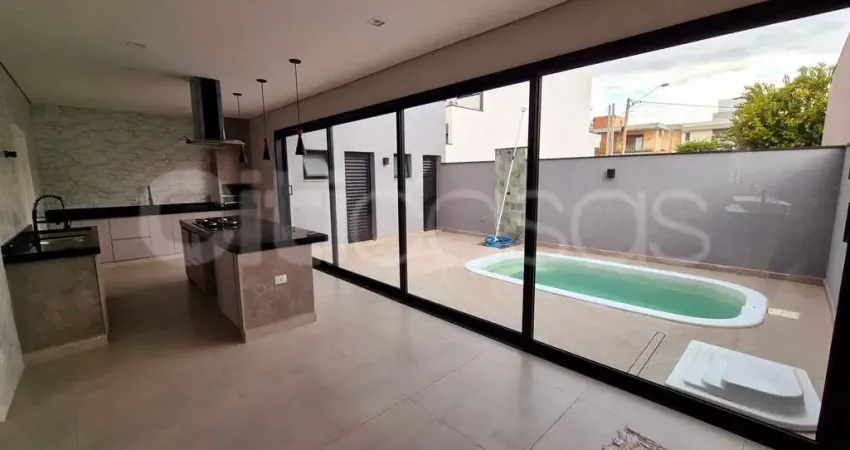 Casa com piscina em condomínio no residencial terras de são francisco