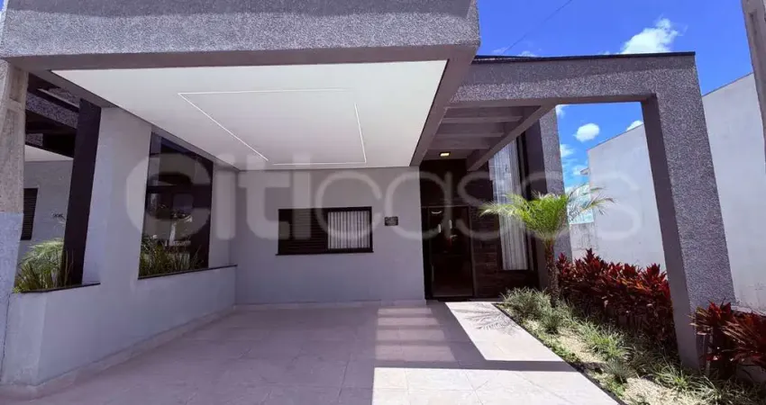 Excelente casa com planejados e piscina, em condomínio horto villagio