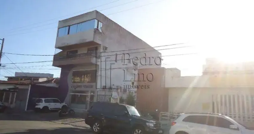 Um prédio c/ 8 unidades e valor até r$18 mil de aluguel c/lojas, salas e aparts l à venda no centro de v.velha-es oportunidade imperdível!