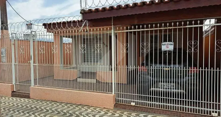 Casa com 3 quartos à venda na Rua Monte Alegre, Centro, Votorantim