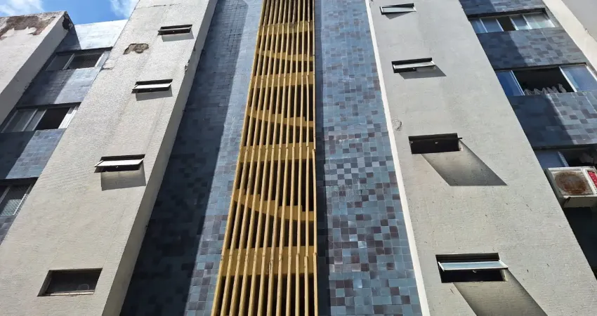 Lindo apartamento 3 quartos mais dependência completa em boa viagem.