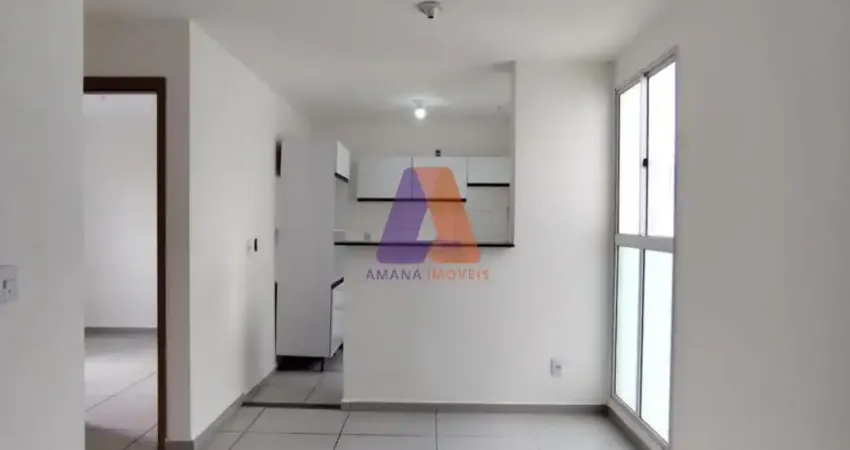 Excelente apartamento de 2 dormitórios com parquinho no condomínio