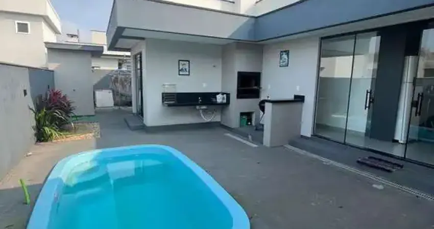 Casa em tijucas, bosque da mata, areias,  3 dormitórios, 1 suíte, 168m²