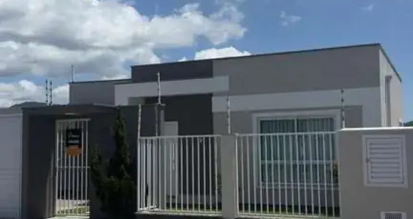 Casa com piscina e área gourmet no loteamento br felice – tijucas/sc