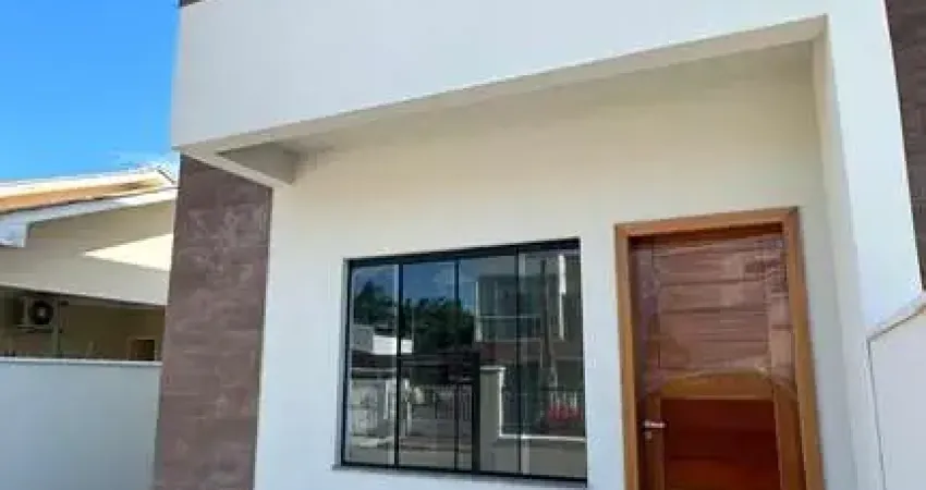 Sobrado com 2 suítes, esquina e amplo espaço lateral no br felice, tijucas sc