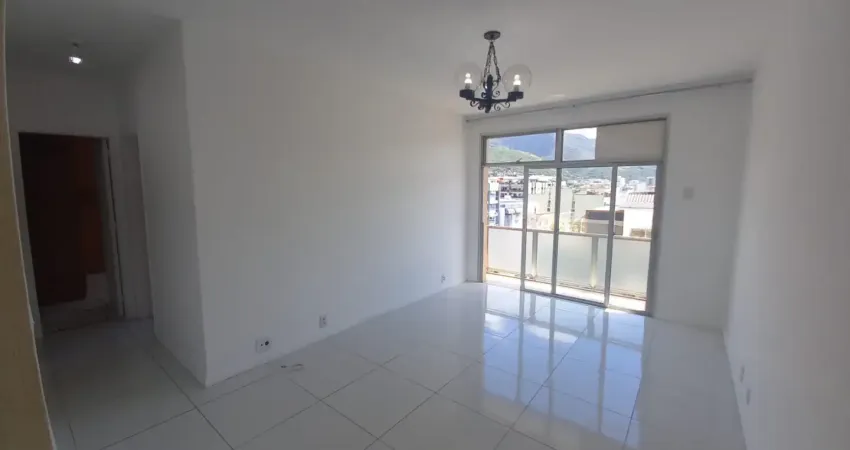 Tijuca - ponto nobre - mariz e barros - 02 quartos - vaga de garagem