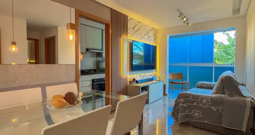 Apartamento 2 quartos com suíte reformado, sol da manhã em laranjeiras