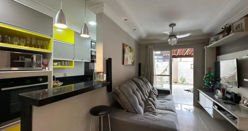 Lindo apartamento 2qts com quintal amplo em colinas de laranjeiras