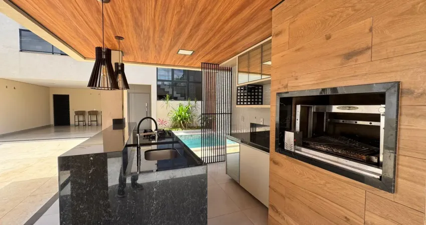 Casa com 4 quartos à venda na Rua dos Titos, 1318, Parque das Laranjeiras, Uberlândia