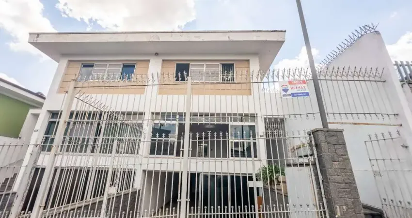 Sobrado para venda em parque são domingos com 4 quartos, sendo 1 suíte, 200m²