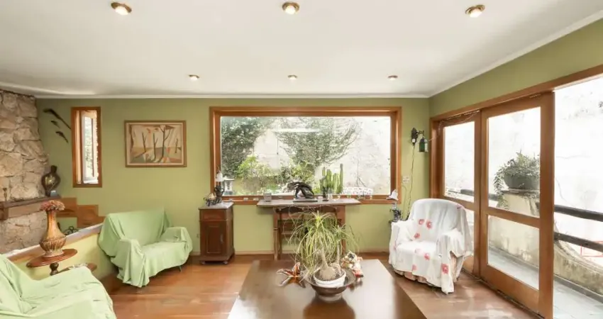 Casa tipo para venda em chácara monte alegre com 4 quartos, sendo 1 suíte, 529m²