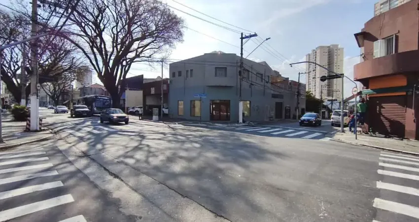 Casa comercial à venda na Rua Clélia, 306, Água Branca, São Paulo