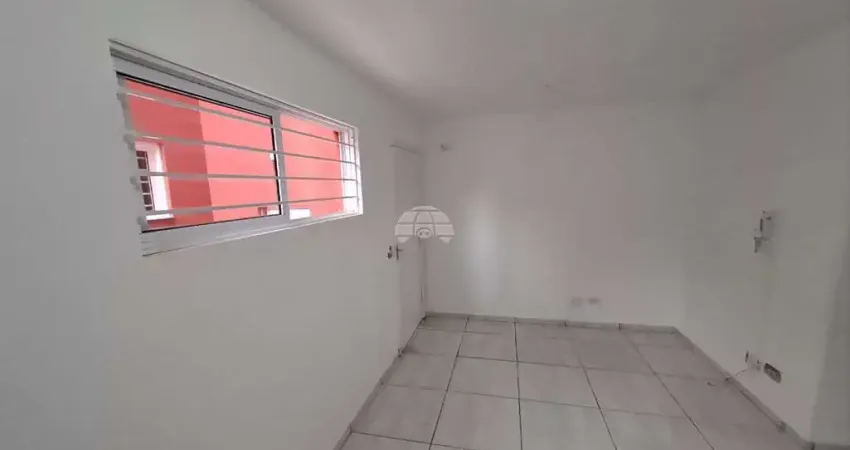 Apartamento com 2 quartos para alugar na Rua Professor Alberto Piekas, 3173, Colônia Vila Prado, Almirante Tamandaré